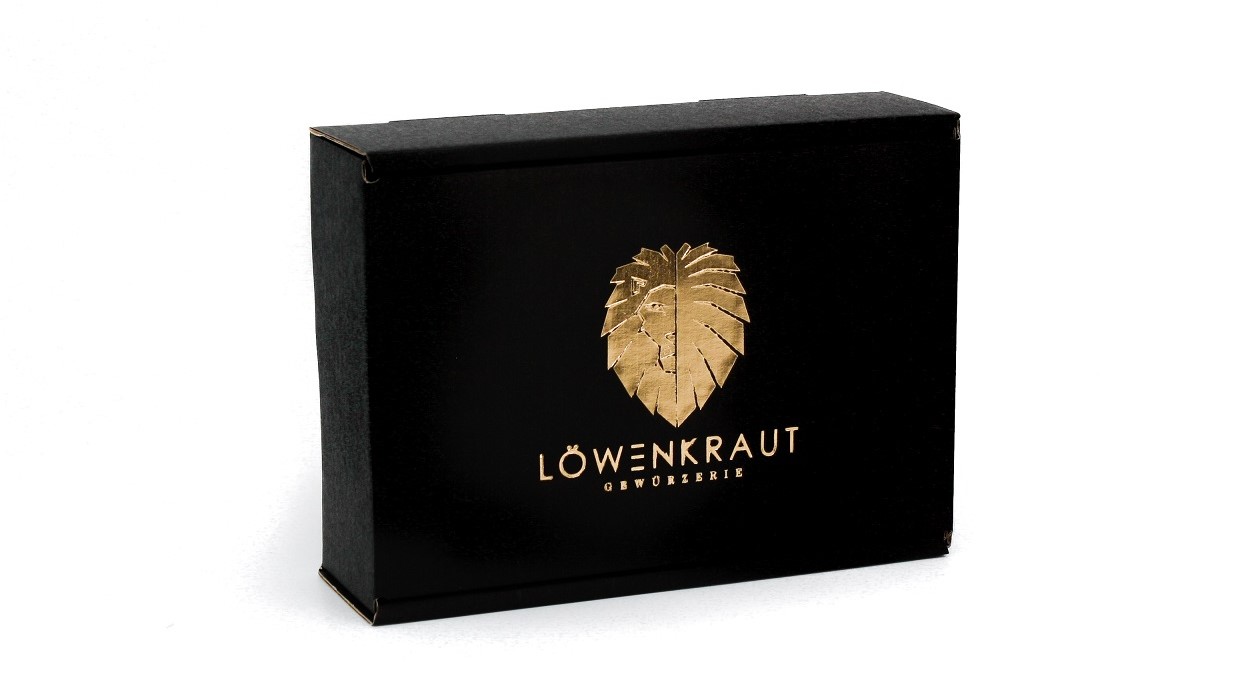 06__MG_9801Paint_ Edle Geschenkbox mit LÖWENKRAUT Prägung